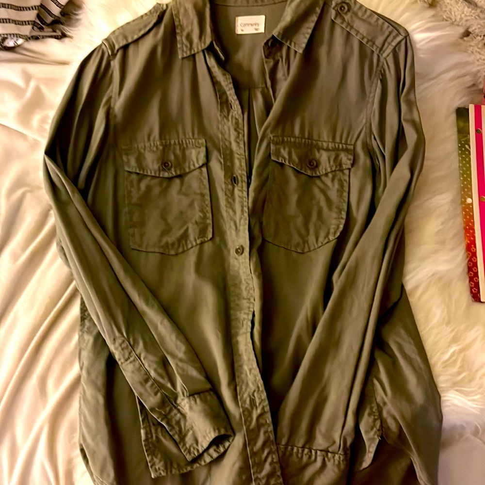Cute army green community shirt